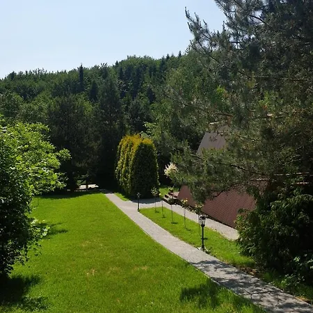 Lodge Letniskowe Pod Lasem *